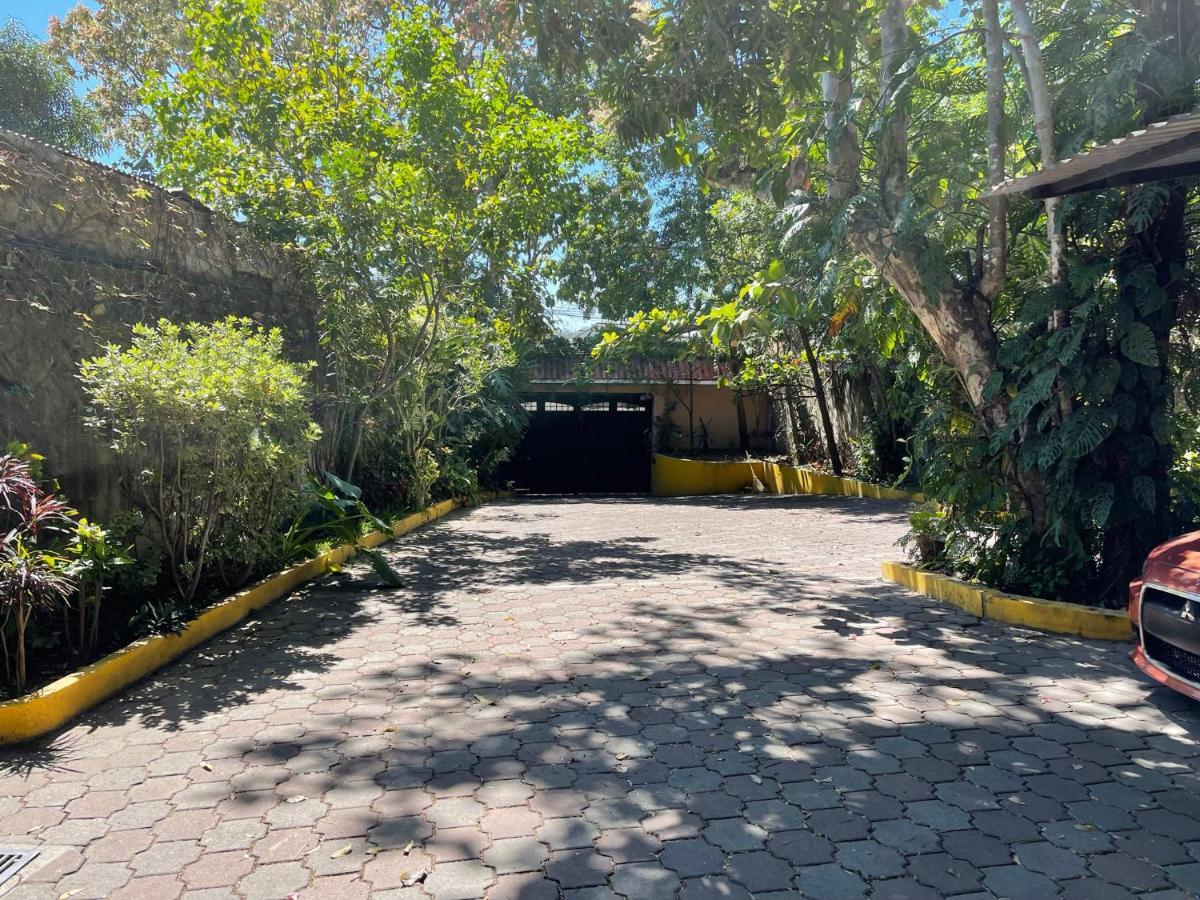 Villa Las Flores 圣萨尔瓦多 外观 照片